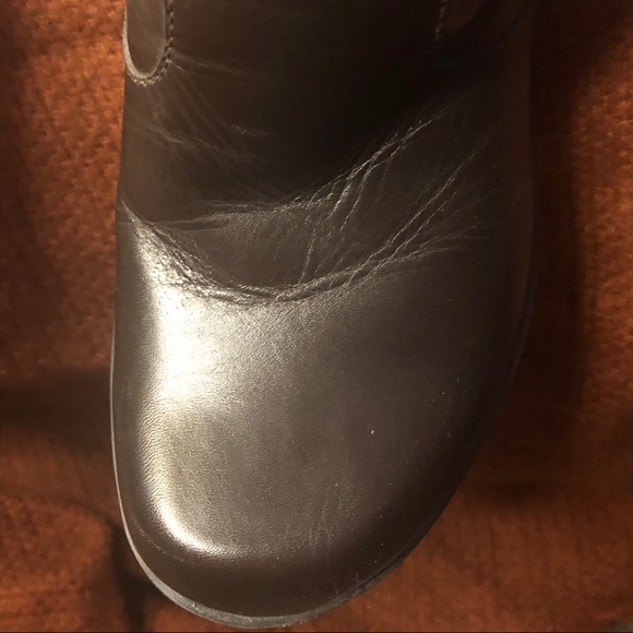 Gianni Bini (8.5M) Chocolate Brown Boots w 2” heel - Picture 6 of 16